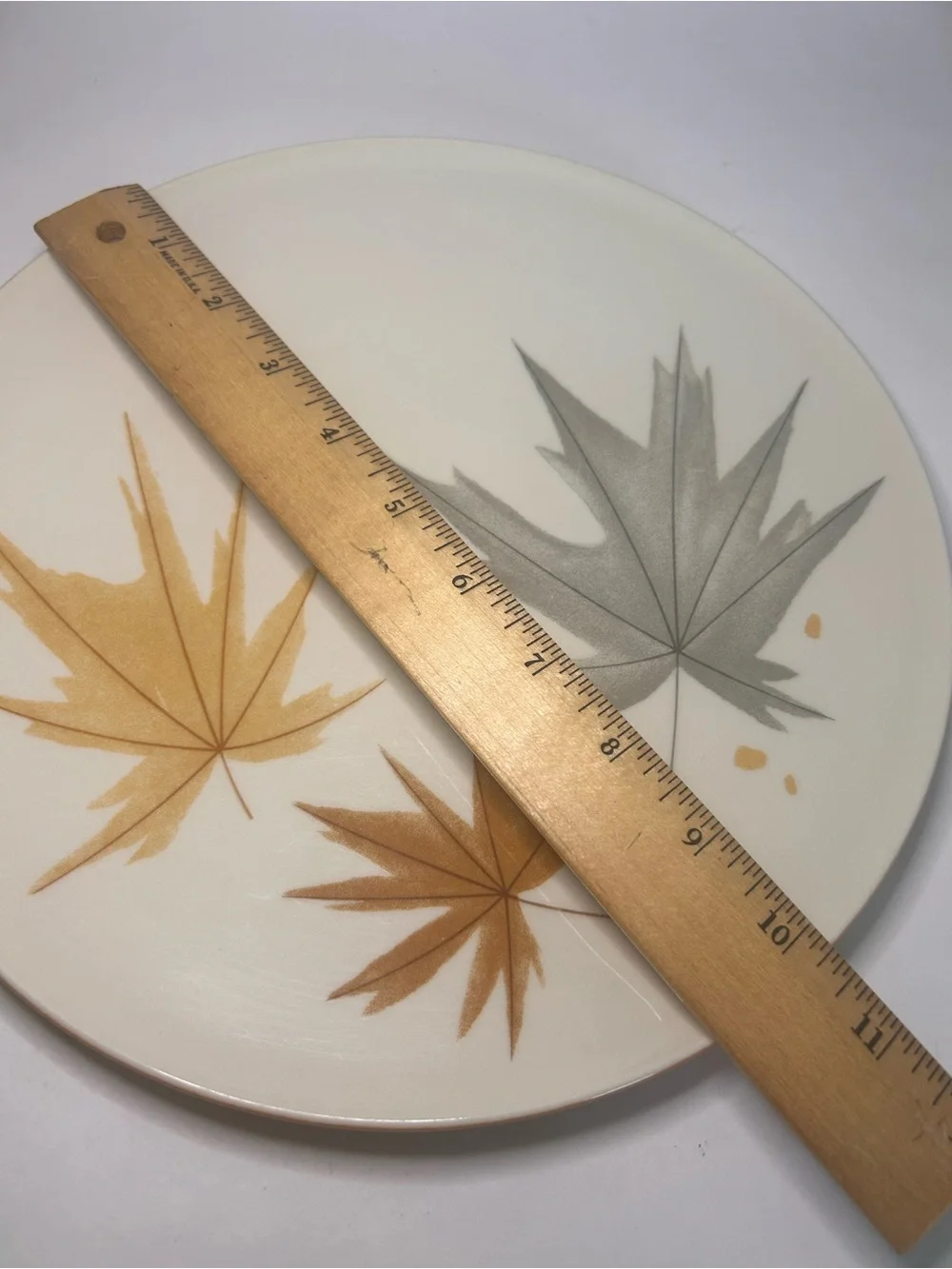 BEN SEIBEL HARVEST TIME MCM IROQUOIS AUTUMN LEAF DINNER‎ PLATE 10 1/4
